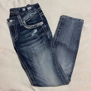 Miss Me Jeans - Skinny leg, size 27